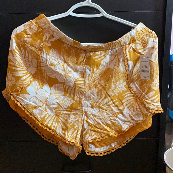 Shorts - Picture 1 of 1